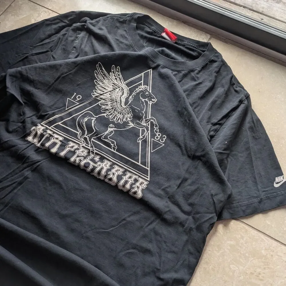 Nike Men's Black T-shirt